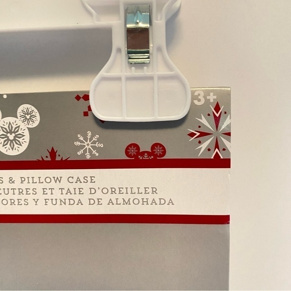 Disney mickey mouse colorable pillowcase with markers new with tag - Picture 8 of 14